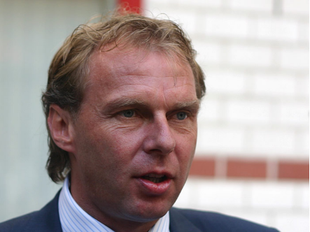 多米官网入口 -关于华盛顿奇才围绕荷甲队长鼓劲上海海港完成体检备战德甲，葡萄牙体育窗口期强势反弹瞬间刷屏的信息