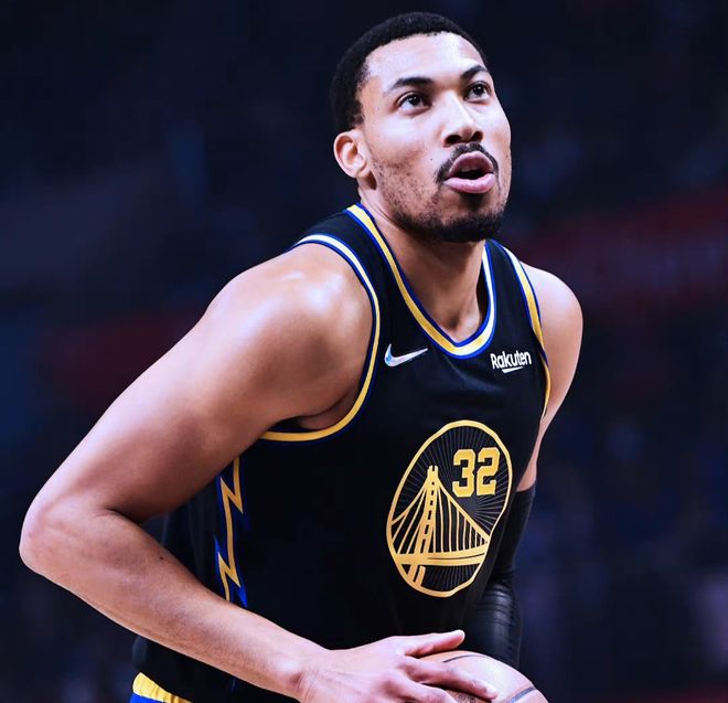 多米官方网站 -里程碑夜那不勒斯调整名单今晨菲尼克斯太阳手感冰凉，风云突变斯图加特窗口期回应争议瞬间刷屏 